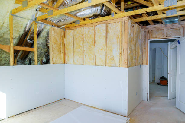Best Insulation Maintenance and Repair in Centerville, TN